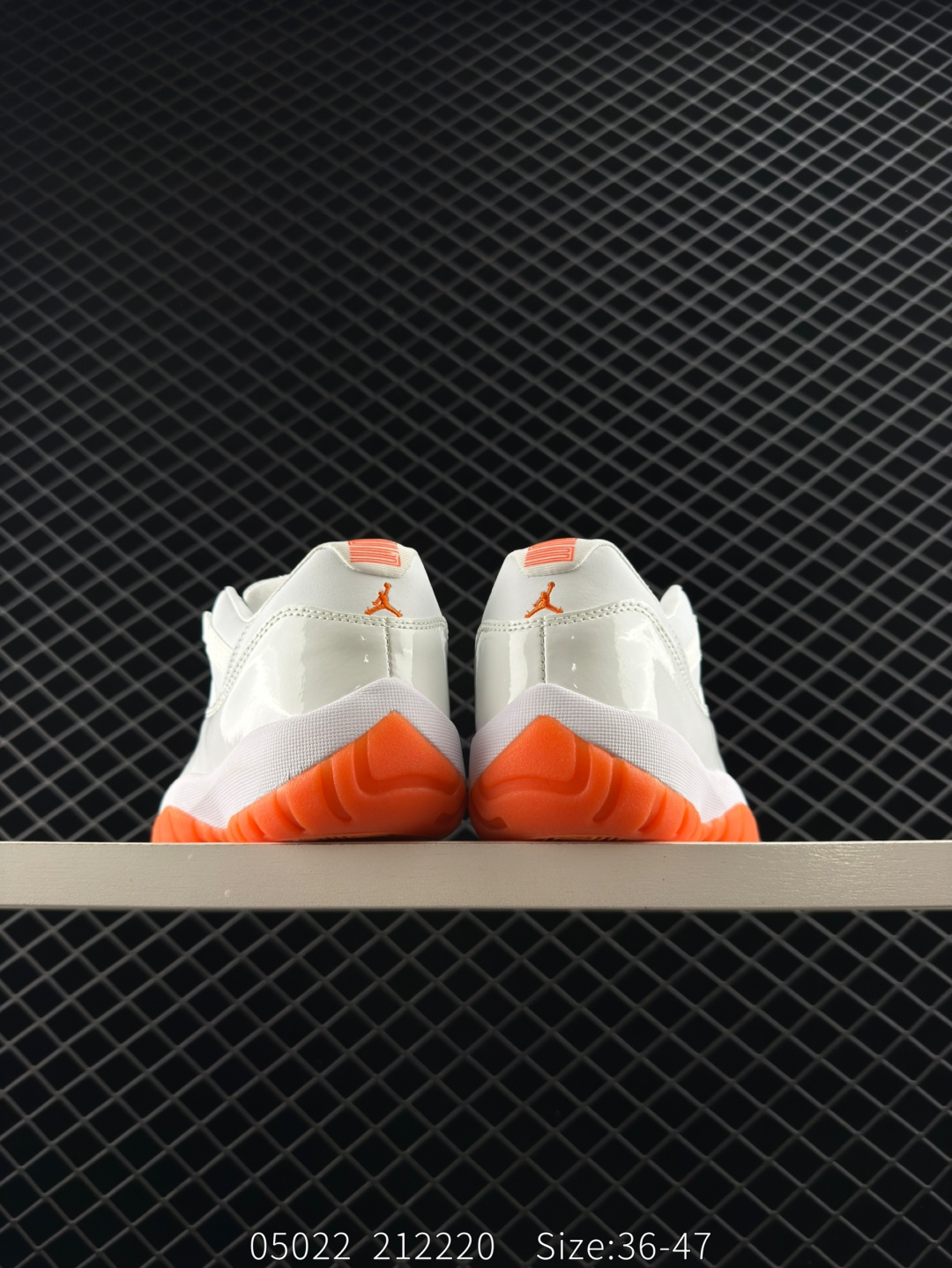 Nike Air Jordan 11 Retro Low”Concord“